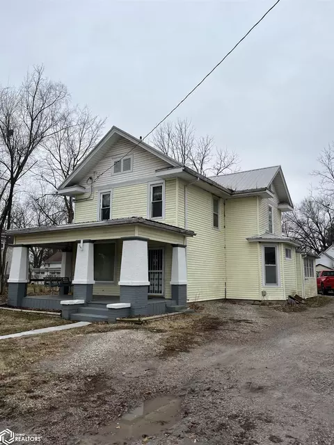 227 S Willard St, Ottumwa, IA 52501
