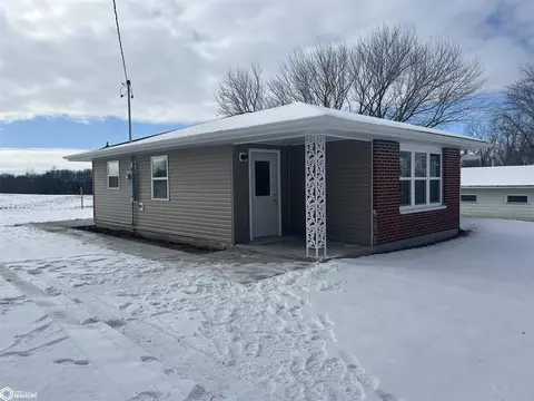 1838 295th St, Argyle, IA 52619 photo 2