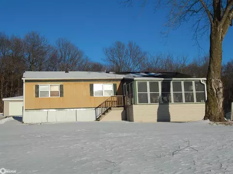 108 Skyline Dr, Montezuma, IA 50171
