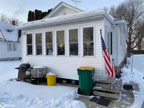 229 E North St, Manly, IA 50456 photo 2