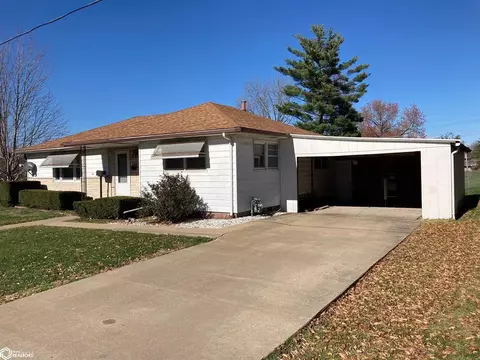 1321 Laurel St, Hamilton, IL 62341 photo 2