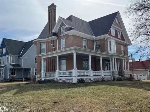 126 High St, Keokuk, IA 52632
