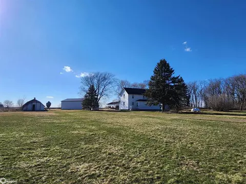 12370 Spruce Ave, Mason City, IA 50401