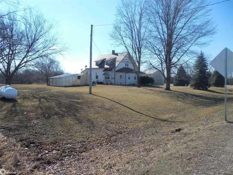 4172 Ashland Rd, Eldon, IA 52554