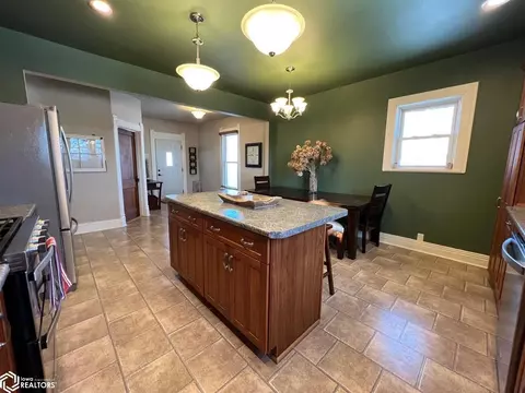801 E 10th St, Atlantic, IA 50022 photo 9