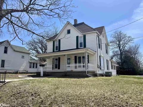 821 Union St, Iowa Falls, IA 50126