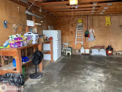 611 S Maple St, Creston, IA 50801 photo 33