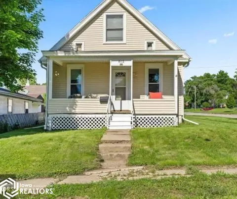 812 S 13th St, Burlington, IA 52601