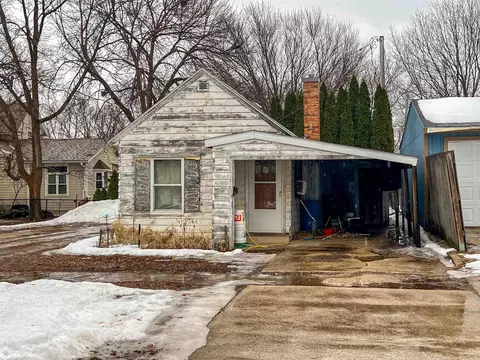 203 2nd Ave NE, Hampton, IA 50441 photo 2