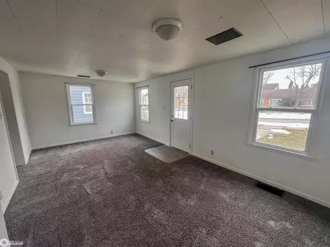 7 3rd Ave NW, Hampton, IA 50441 photo 5