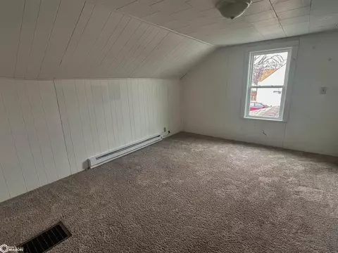 7 3rd Ave NW, Hampton, IA 50441 photo 13