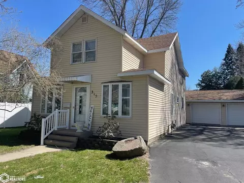 315 7th Ave N, Clear Lake, IA 50428
