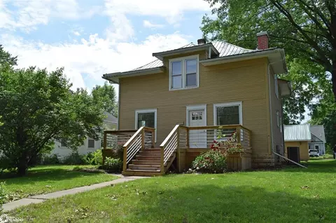 606 S 2nd St, Fairfield, IA 52556