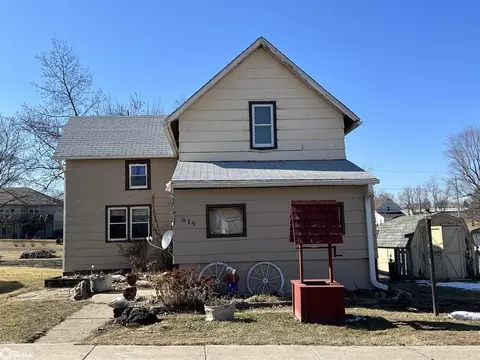 619 High St, Grinnell, IA 50112