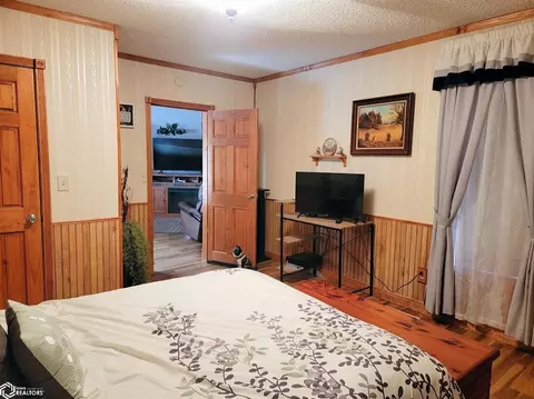 606 W Walnut St, Eldon, IA 52554 photo 25