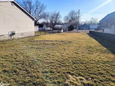 606 W Walnut St, Eldon, IA 52554 photo 32