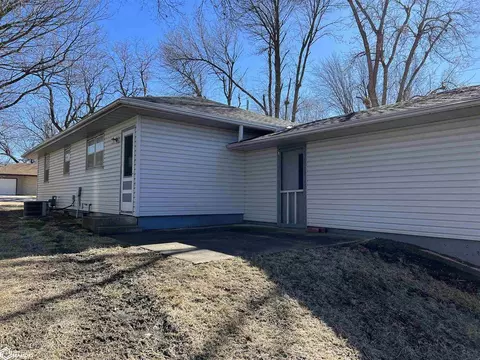 447 E Valley Dr, Carroll, IA 51401 photo 14