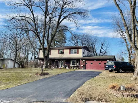 215 Hillcrest Dr, Hamilton, IL 62341