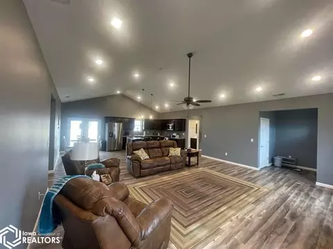 715 1st St, Plano, IA 52581 photo 5