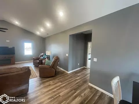 715 1st St, Plano, IA 52581 photo 11