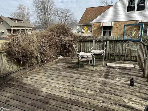 201 E Main St, Industry, IL 61440 photo 9
