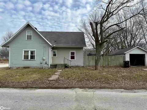 201 E Main St, Industry, IL 61440 photo 2