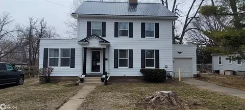 720 N 11th St, Centerville, IA 52544