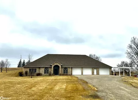 1764 Highway T38 N #N-40, Grinnell, IA 50112