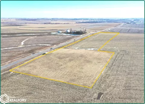 6871 32nd Ave, Atkins, IA 52206