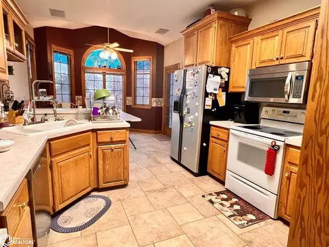 122 E 3rd St, Templeton, IA 51463 photo 10