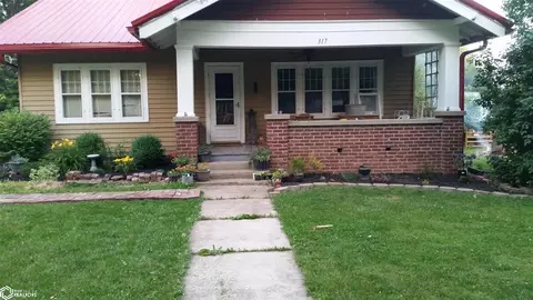 317 N Maple St, Lamoni, IA 50140