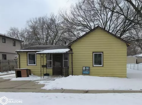 1314 E Oak St, Algona, IA 50511