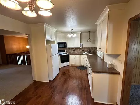 Kitchen - 31 Schutter Cir, Algona, IA 50511 photo 1 of 1