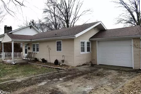 1830 Laurel St, Hamilton, IL 62341 photo 2