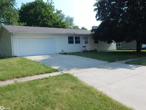 1604 16th Ave, Eldora, IA 50627
