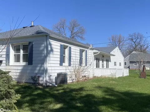 2607 5th St, Emmetsburg, IA 50536