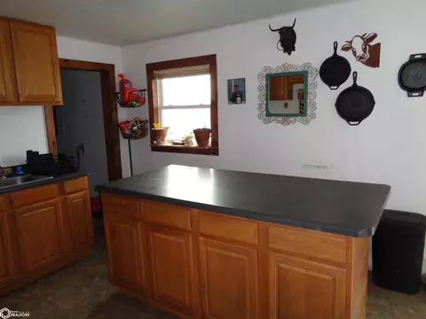 520 E Walsh St, Centerville, IA 52544 photo 13