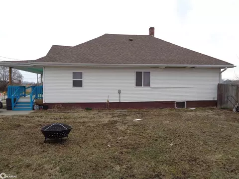 520 E Walsh St, Centerville, IA 52544 photo 2