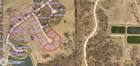 14 Park Knoll Ln, Moravia, IA 52572