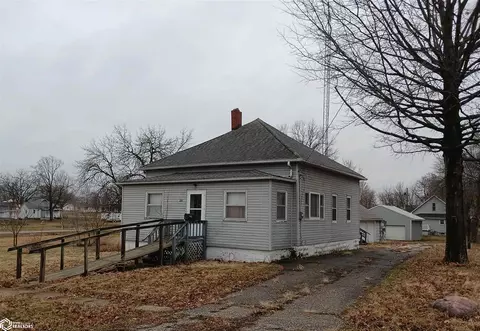 210 E Morgan St, Seymour, IA 52590