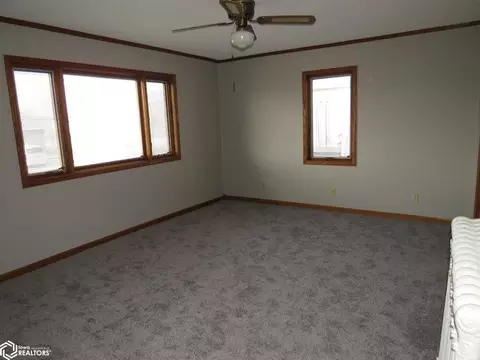 307 E 5th St, Carroll, IA 51401 photo 6