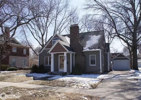 626 Elm St, Webster City, IA 50595