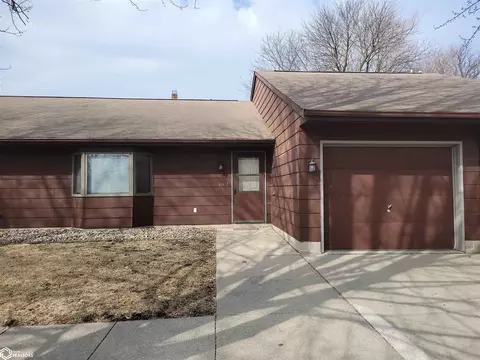 314 1st St NE #7, Clarion, IA 50525