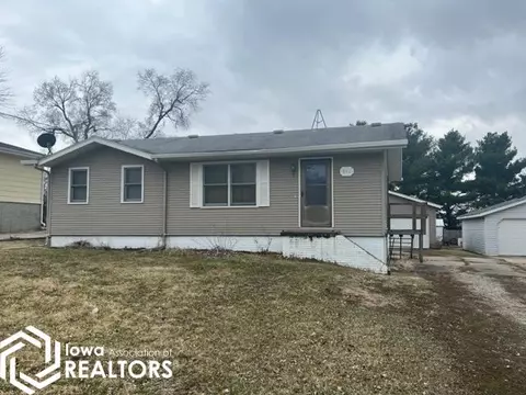 812 9th Ave W, Oskaloosa, IA 52577