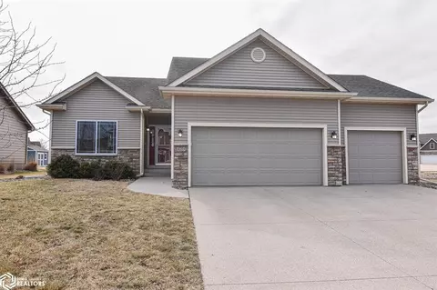 315 SW 30th St, Ankeny, IA 50023