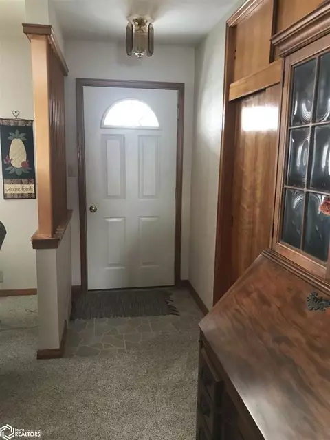809 SW 5th St, Hampton, IA 50441 photo 5