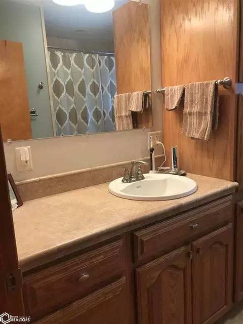 809 SW 5th St, Hampton, IA 50441 photo 24