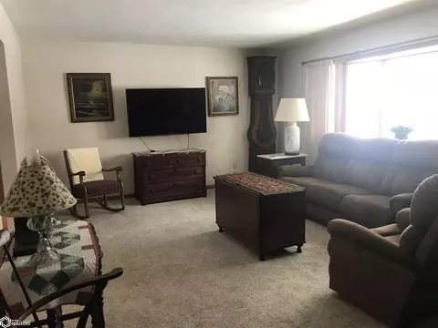 809 SW 5th St, Hampton, IA 50441 photo 6
