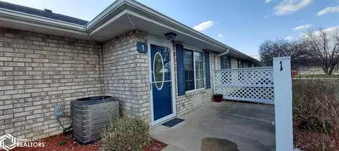 1123 48th St #1, Fort Madison, IA 52627