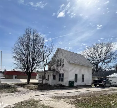 701 6th St, Corning, IA 50841